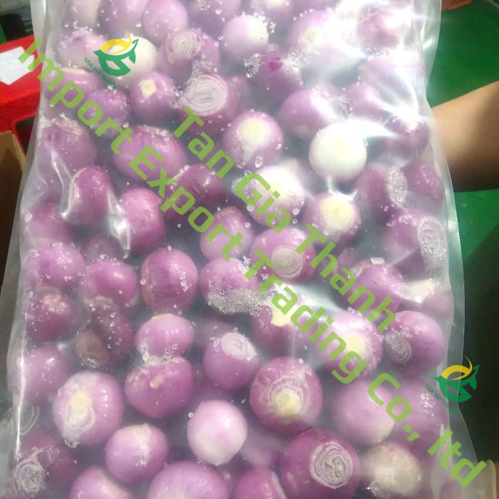 Frozen peeled purple onion of Tan Gia Thanh