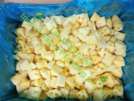 Frozen pineapple chunk