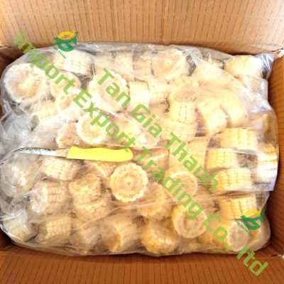 Frozen waxy corn on the cob of Tan Gia Thanh