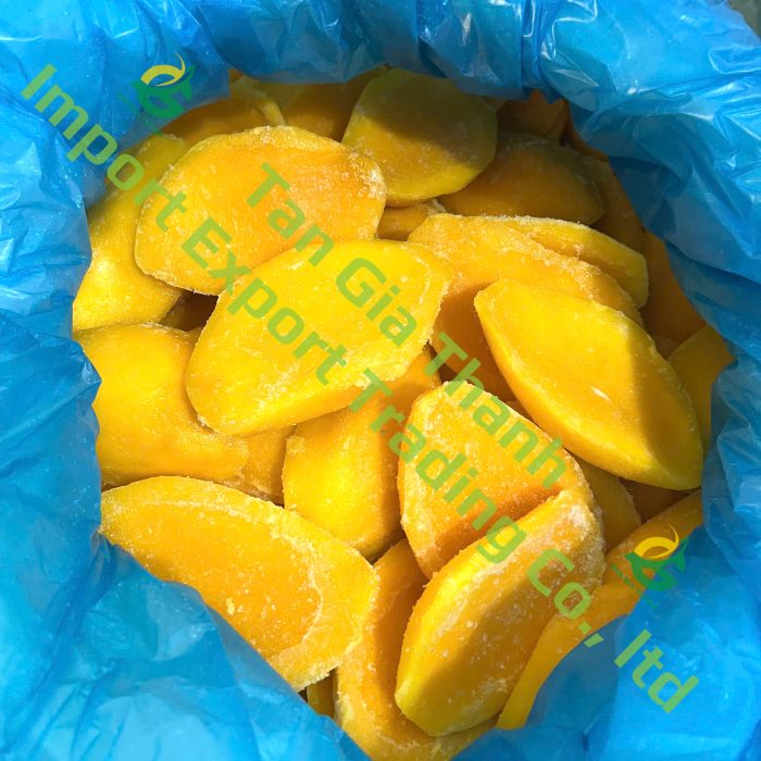 Frozen half-cut mango