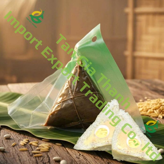 Vietnamese sticky rice cake with mung bean and quail egg
