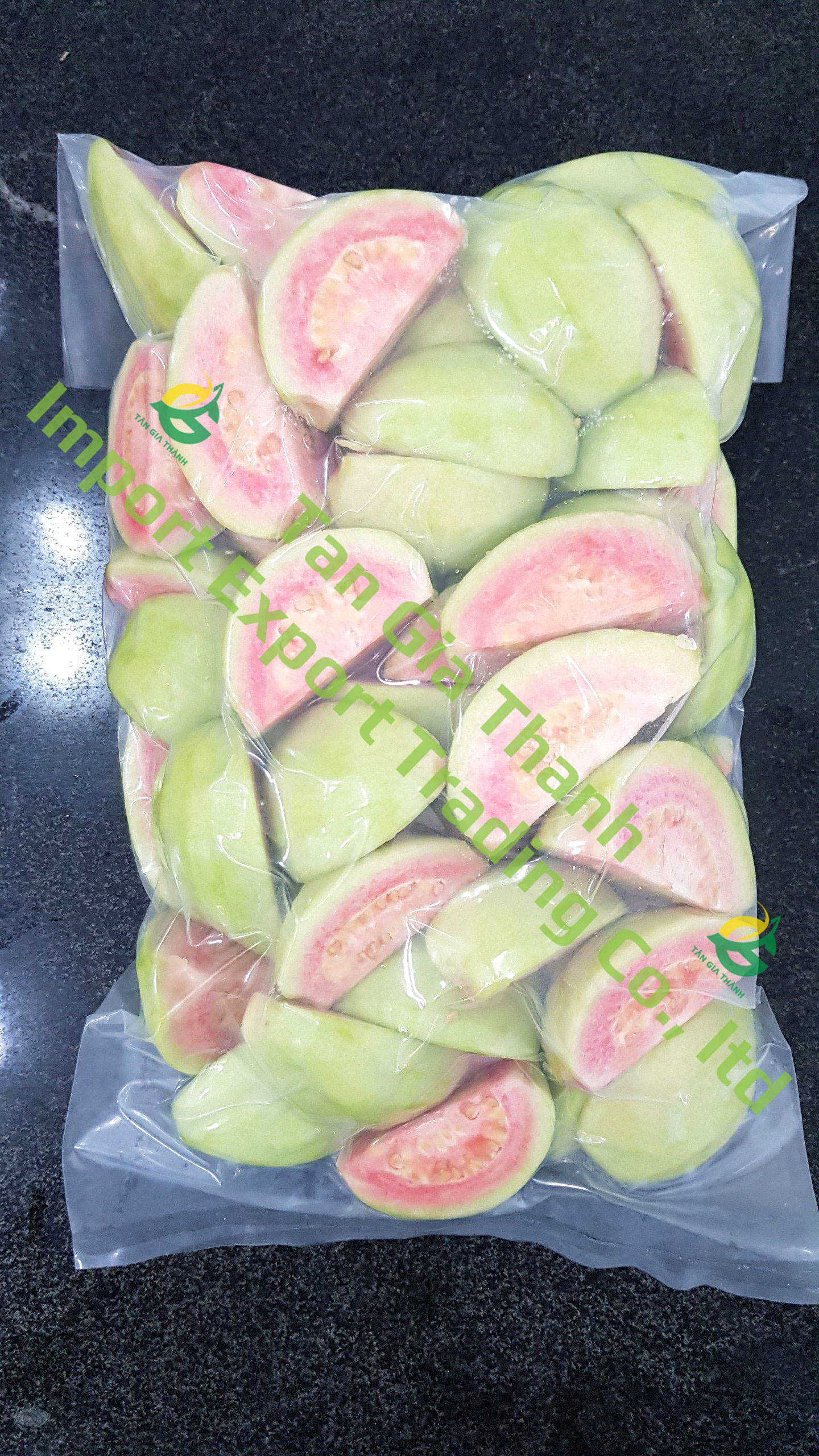 Frozen guava wedge of Tan Gia Thanh Frozen guava wedge of Tan Gia Thanh